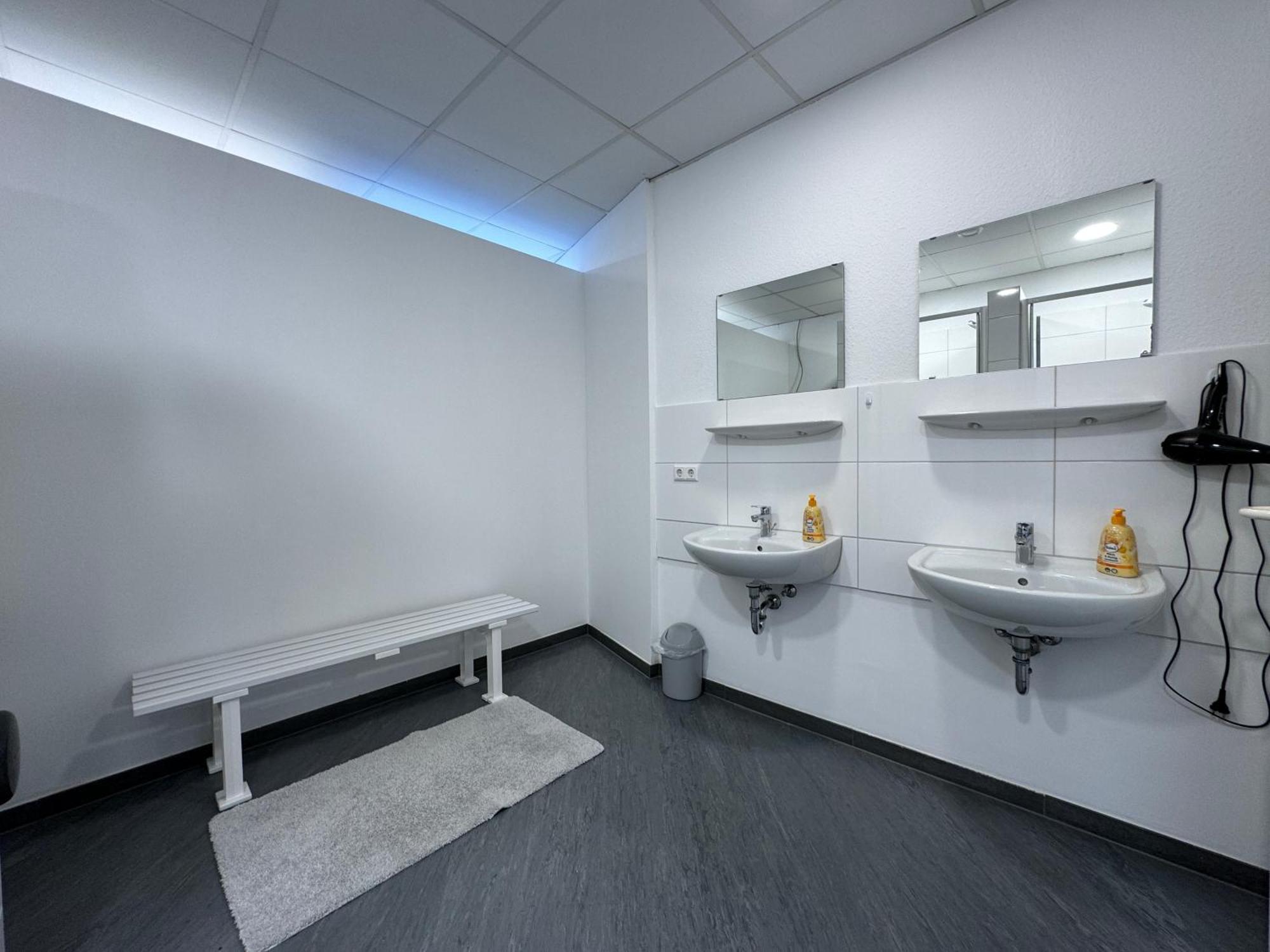 Thuja Apartments Karlsruhe-Neureut By Kurzzeit Екстериор снимка