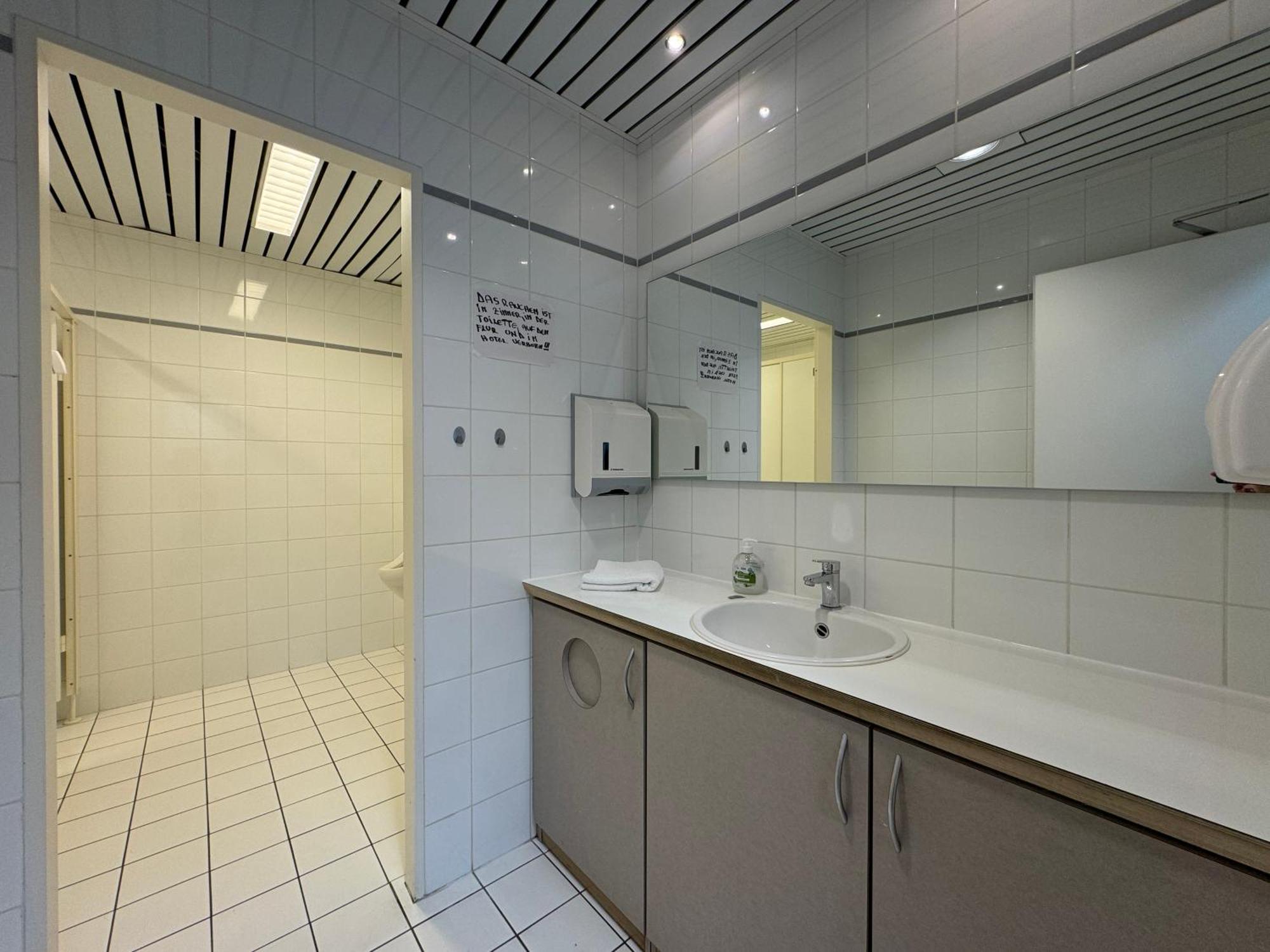 Thuja Apartments Karlsruhe-Neureut By Kurzzeit Екстериор снимка