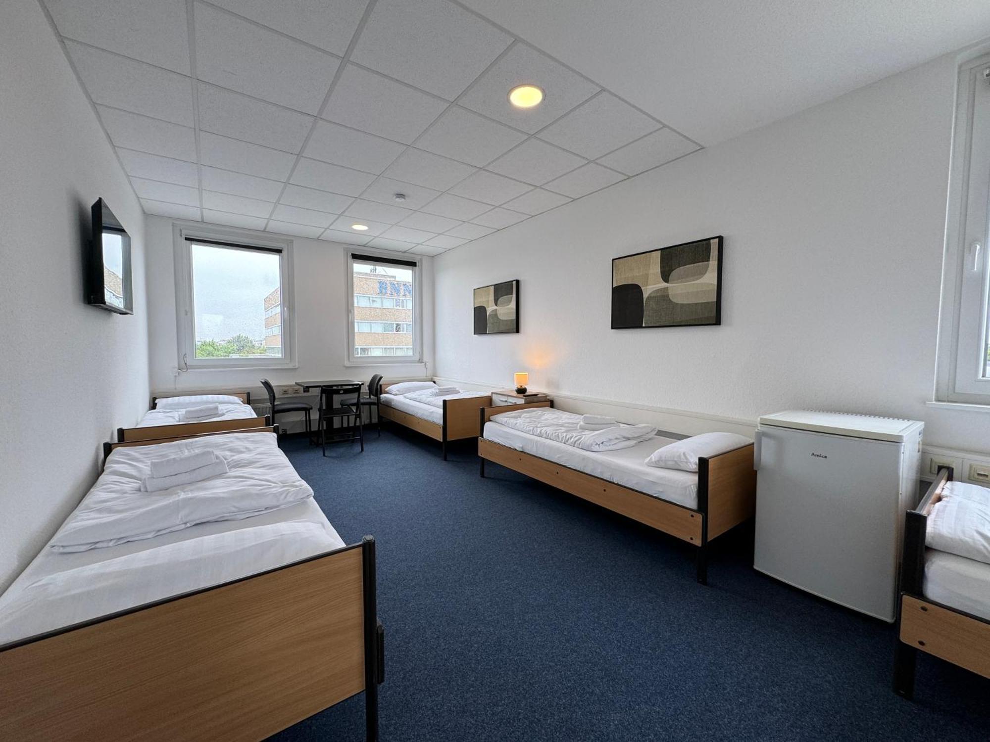 Thuja Apartments Karlsruhe-Neureut By Kurzzeit Екстериор снимка