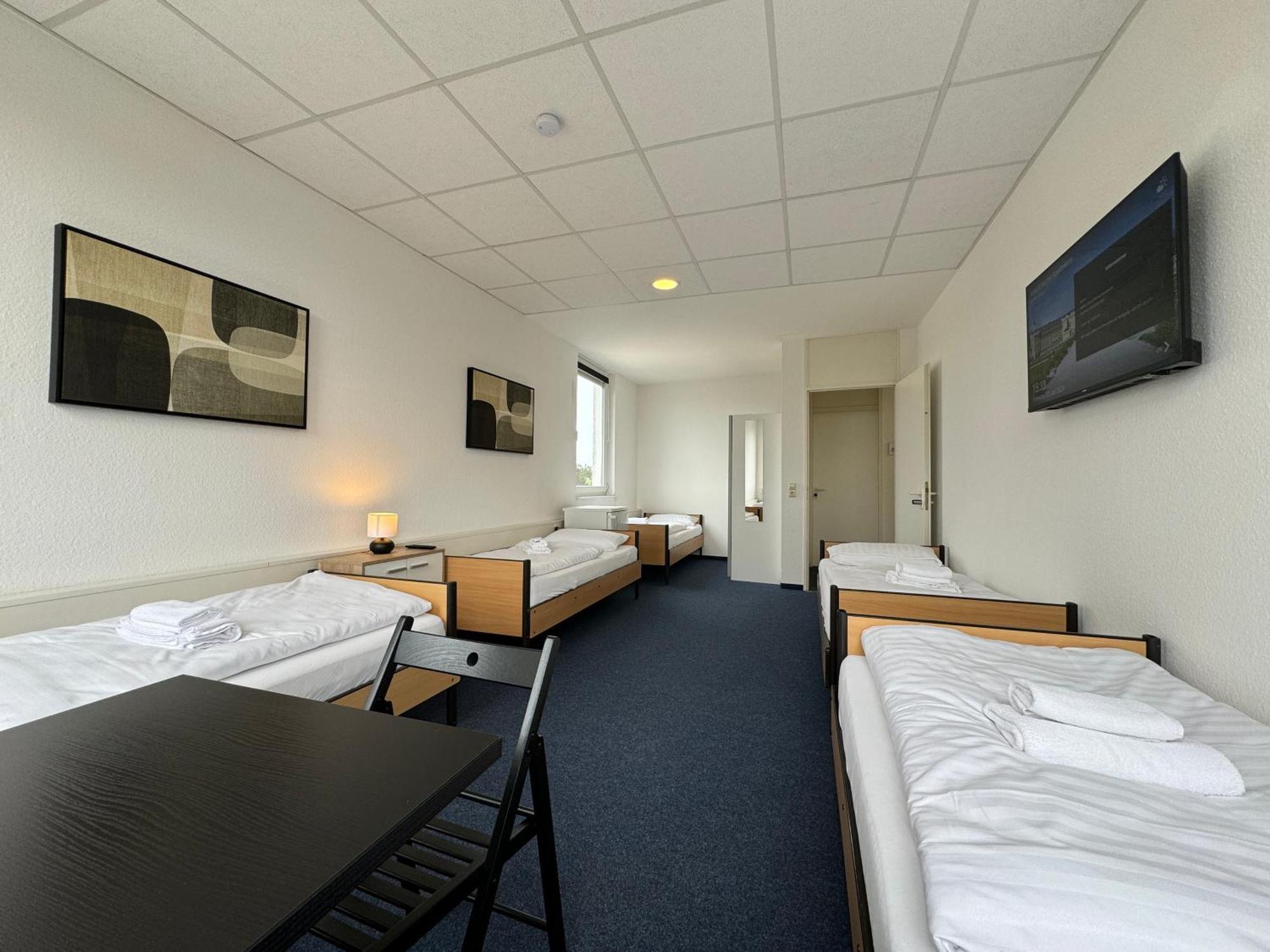 Thuja Apartments Karlsruhe-Neureut By Kurzzeit Екстериор снимка