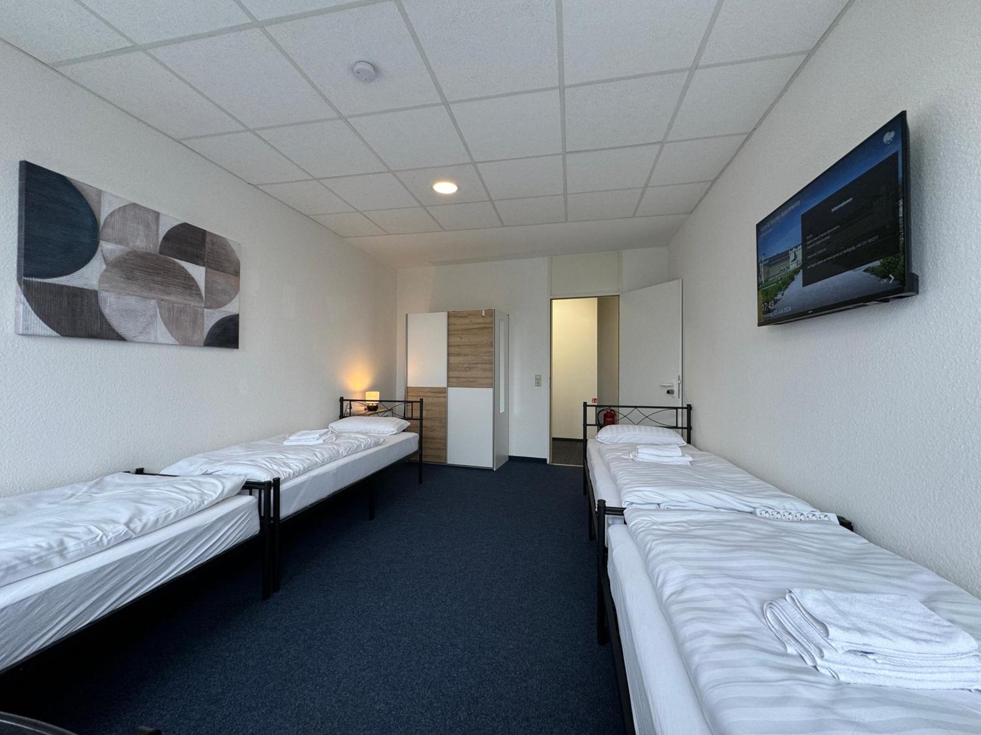 Thuja Apartments Karlsruhe-Neureut By Kurzzeit Екстериор снимка