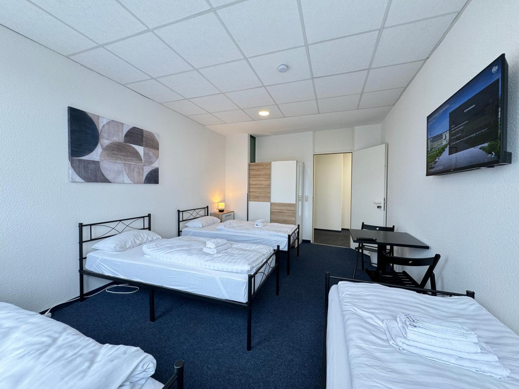 Thuja Apartments Karlsruhe-Neureut By Kurzzeit Екстериор снимка