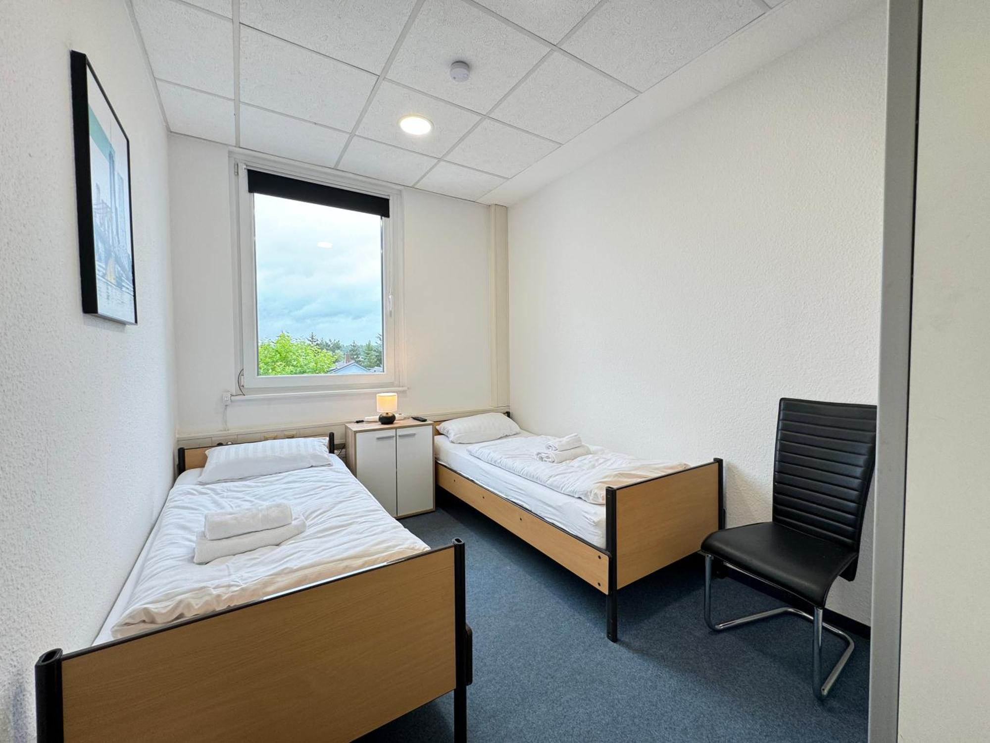 Thuja Apartments Karlsruhe-Neureut By Kurzzeit Екстериор снимка