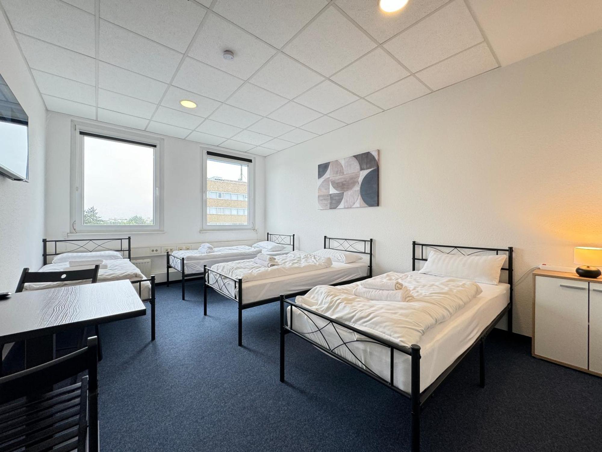Thuja Apartments Karlsruhe-Neureut By Kurzzeit Екстериор снимка
